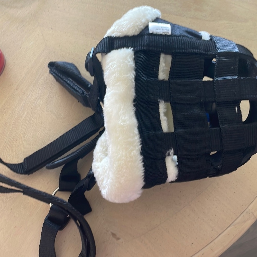 COPY - Cobb/Horse muzzle fleece lined Cobb size NWT